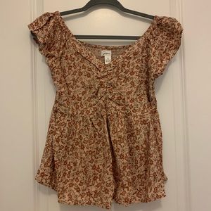 NEW- Women top - Size S